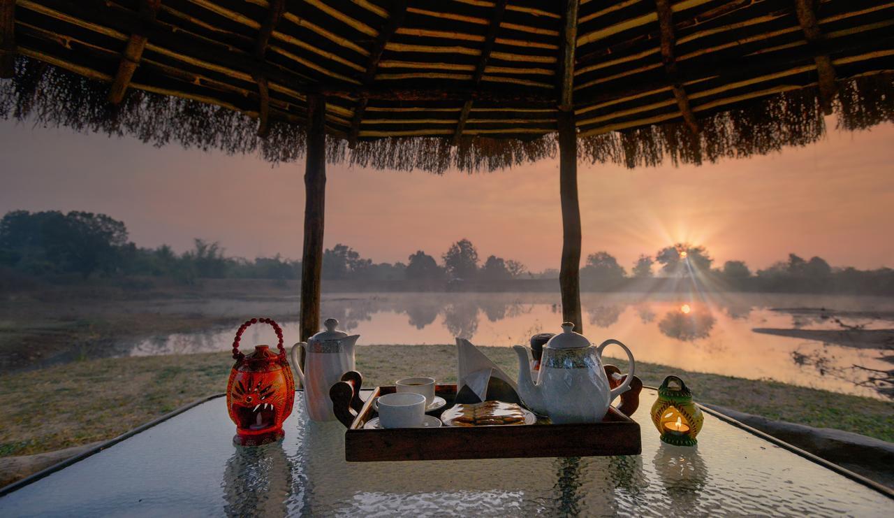 Hotel Pench Jungle Camp à Khawāsa Extérieur photo