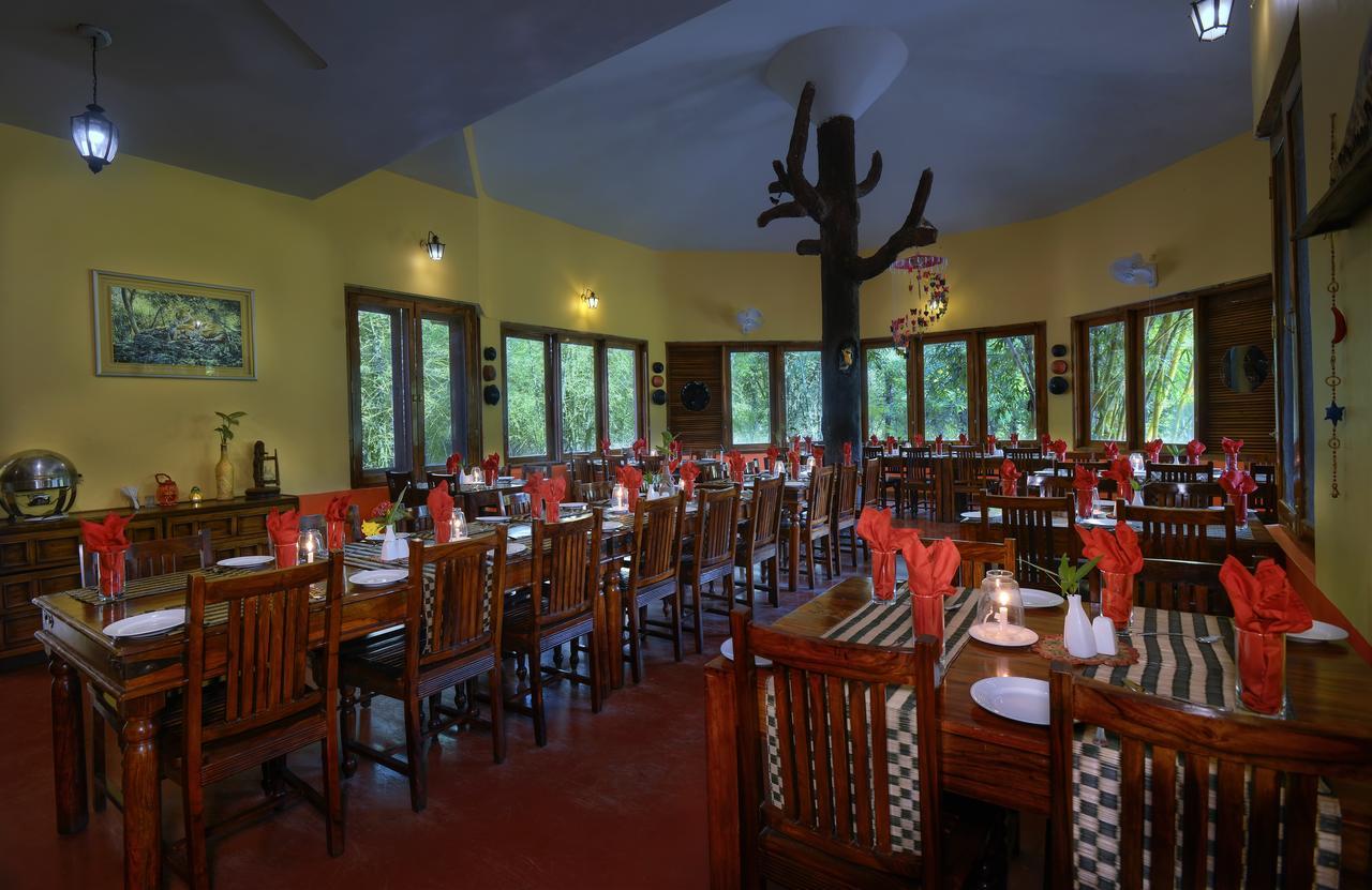 Hotel Pench Jungle Camp à Khawāsa Extérieur photo
