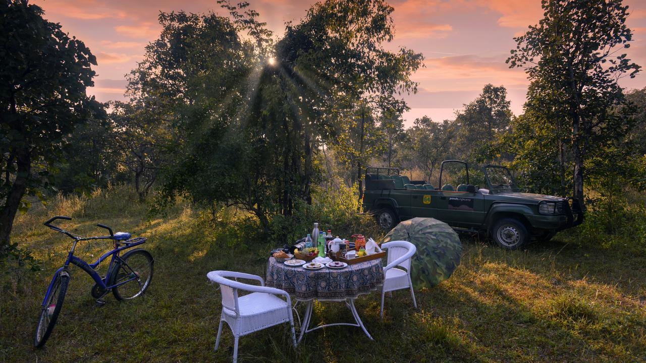 Hotel Pench Jungle Camp à Khawāsa Extérieur photo