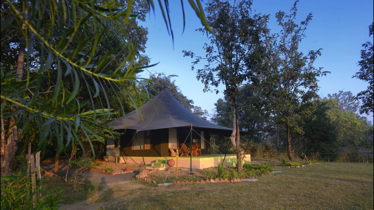 Hotel Pench Jungle Camp à Khawāsa Extérieur photo