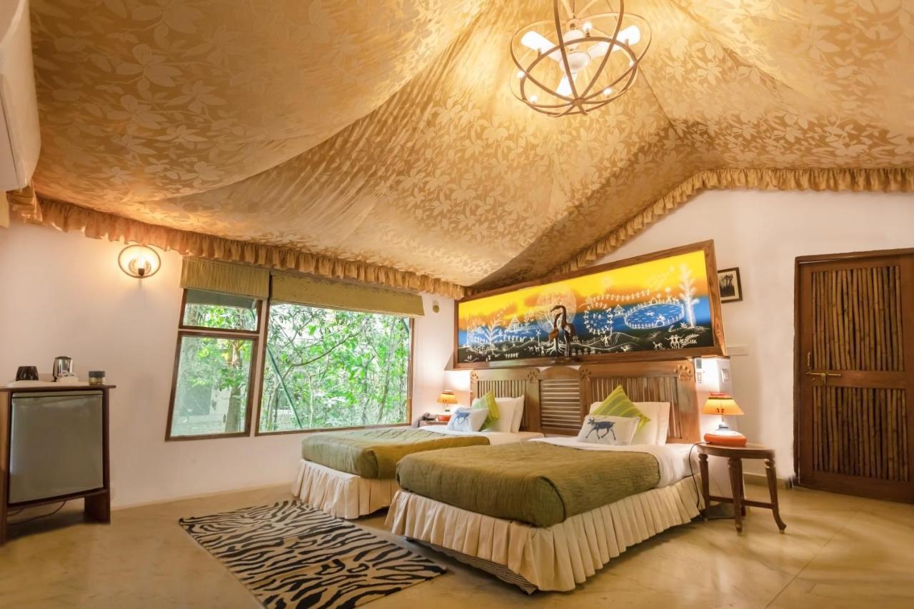Hotel Pench Jungle Camp à Khawāsa Extérieur photo