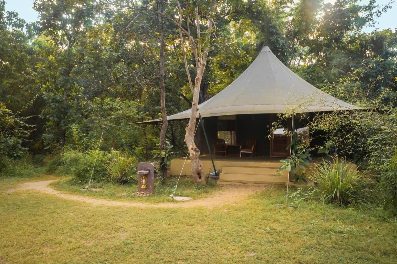 Hotel Pench Jungle Camp à Khawāsa Extérieur photo