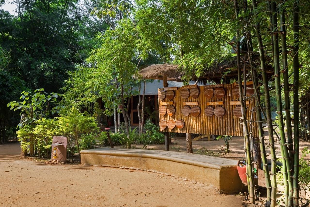 Hotel Pench Jungle Camp à Khawāsa Extérieur photo