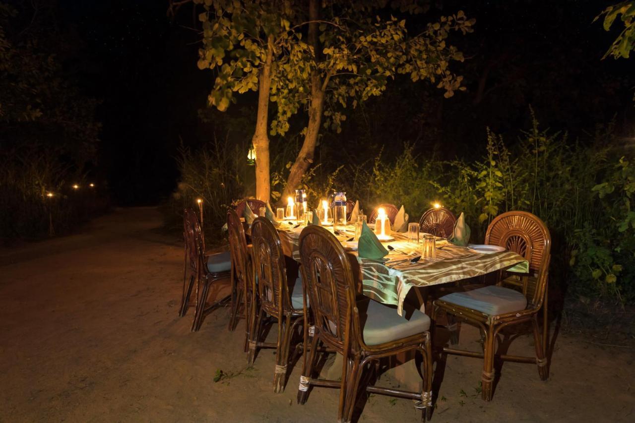 Hotel Pench Jungle Camp à Khawāsa Extérieur photo